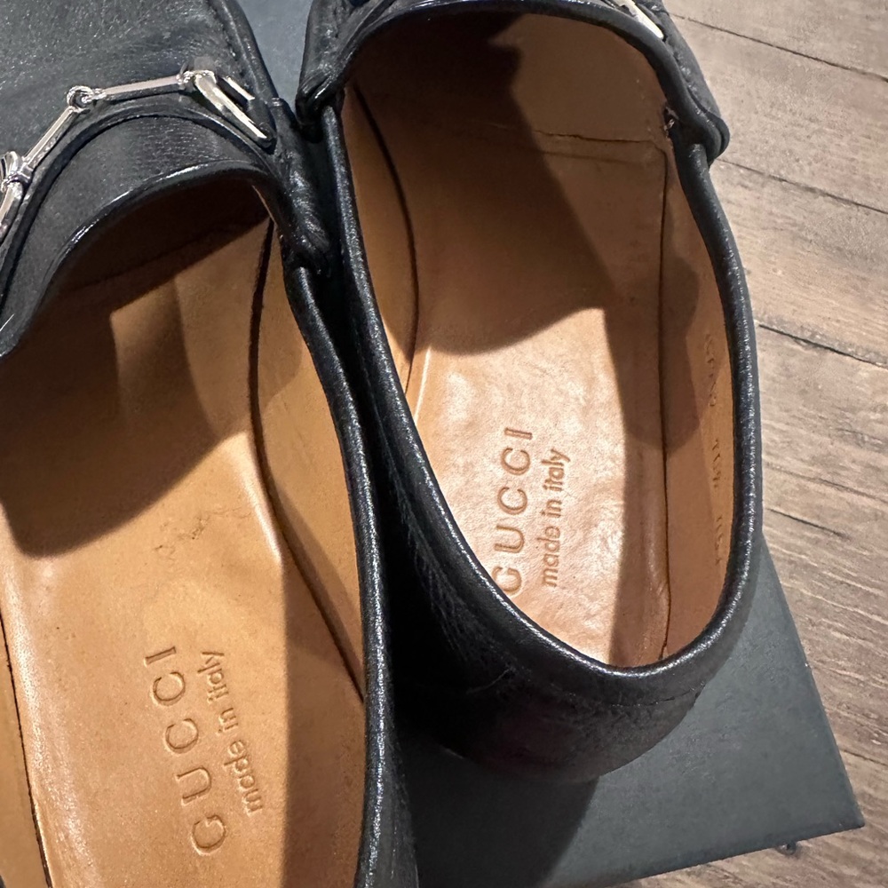 Authentic Men's Gucci Black Leather Loafers - Picture 6 of 7